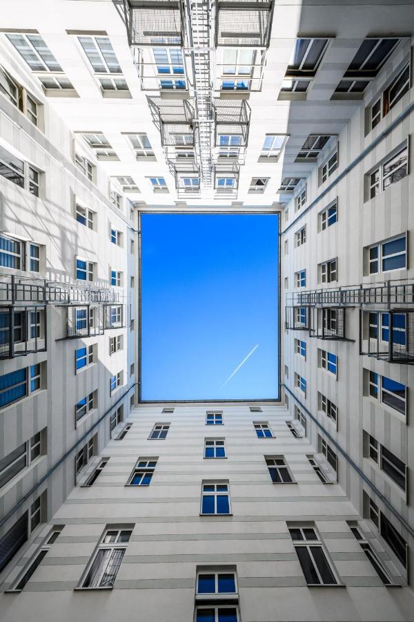 Grosszuegige Wohnung, Top-Lage Auf Dem Werder, Max 4 Personen Magdeburg Exterior photo